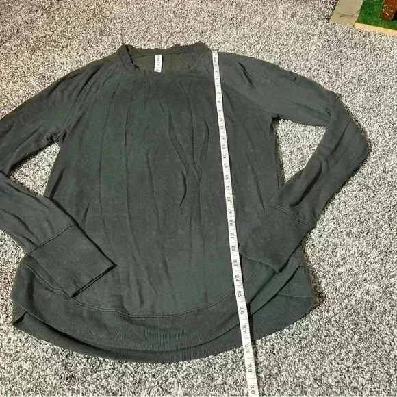 Athleta Women's Size Oversized  Pullover Sweater Green Long Sleeve Size XXS - Picture 3 of 12